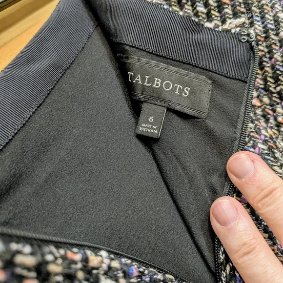 Talbots Size 6 Tweed Multi Color Confetti Straight Pencil Skirt Gun Metal Button - Picture 4 of 12